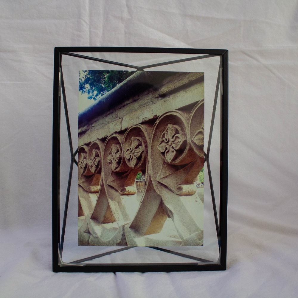 Umbra Prisma Photo Display in Black (NEW)
